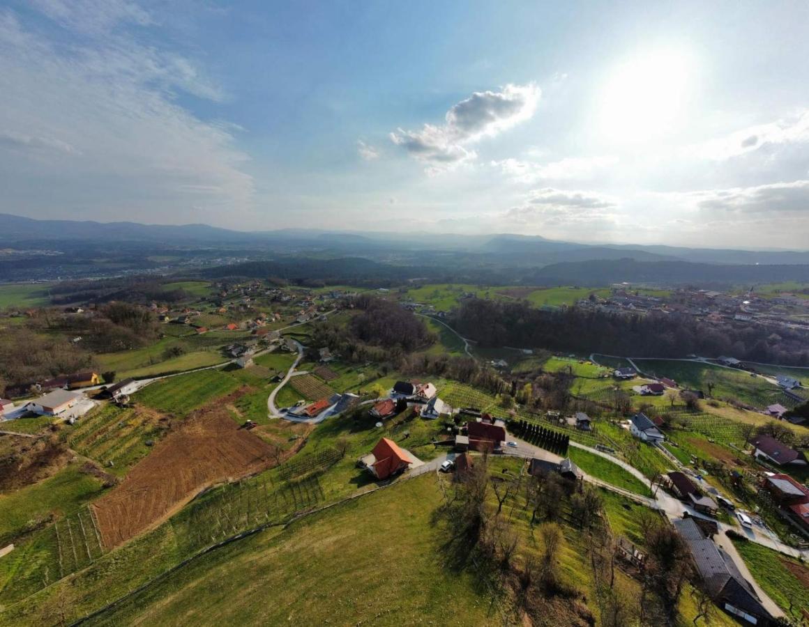 Vineyard Cottage Klemencic โนโวเมสโต ภายนอก รูปภาพ