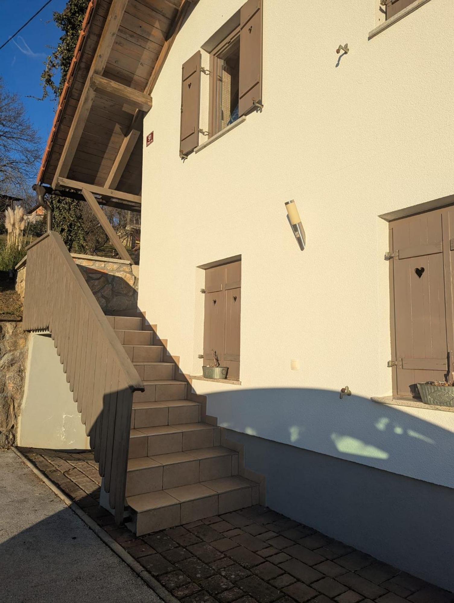 Vineyard Cottage Klemencic โนโวเมสโต ภายนอก รูปภาพ