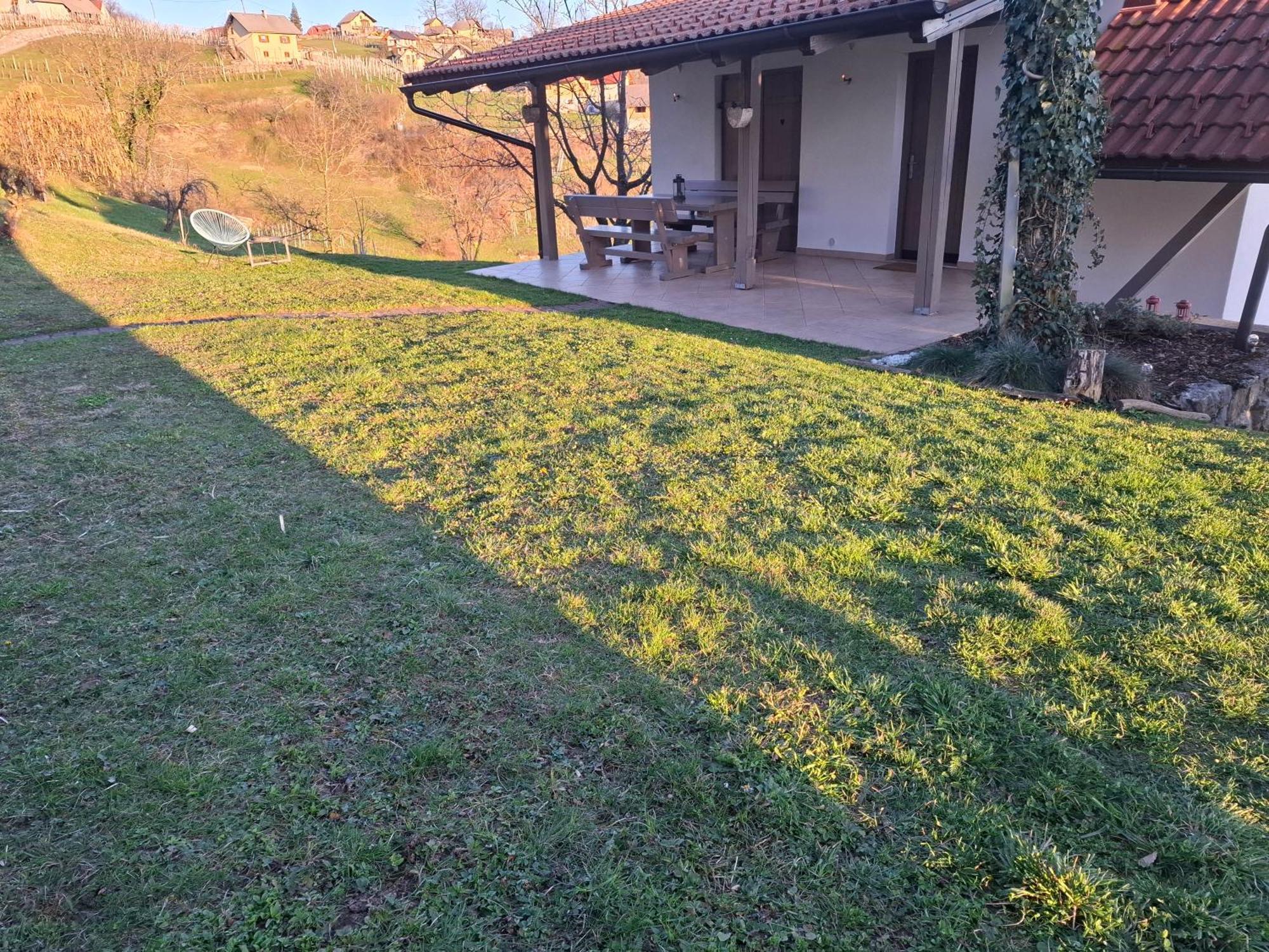 Vineyard Cottage Klemencic โนโวเมสโต ภายนอก รูปภาพ